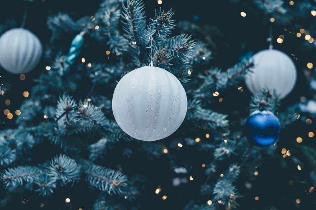 How To Share The Joy Of Christmas With Others